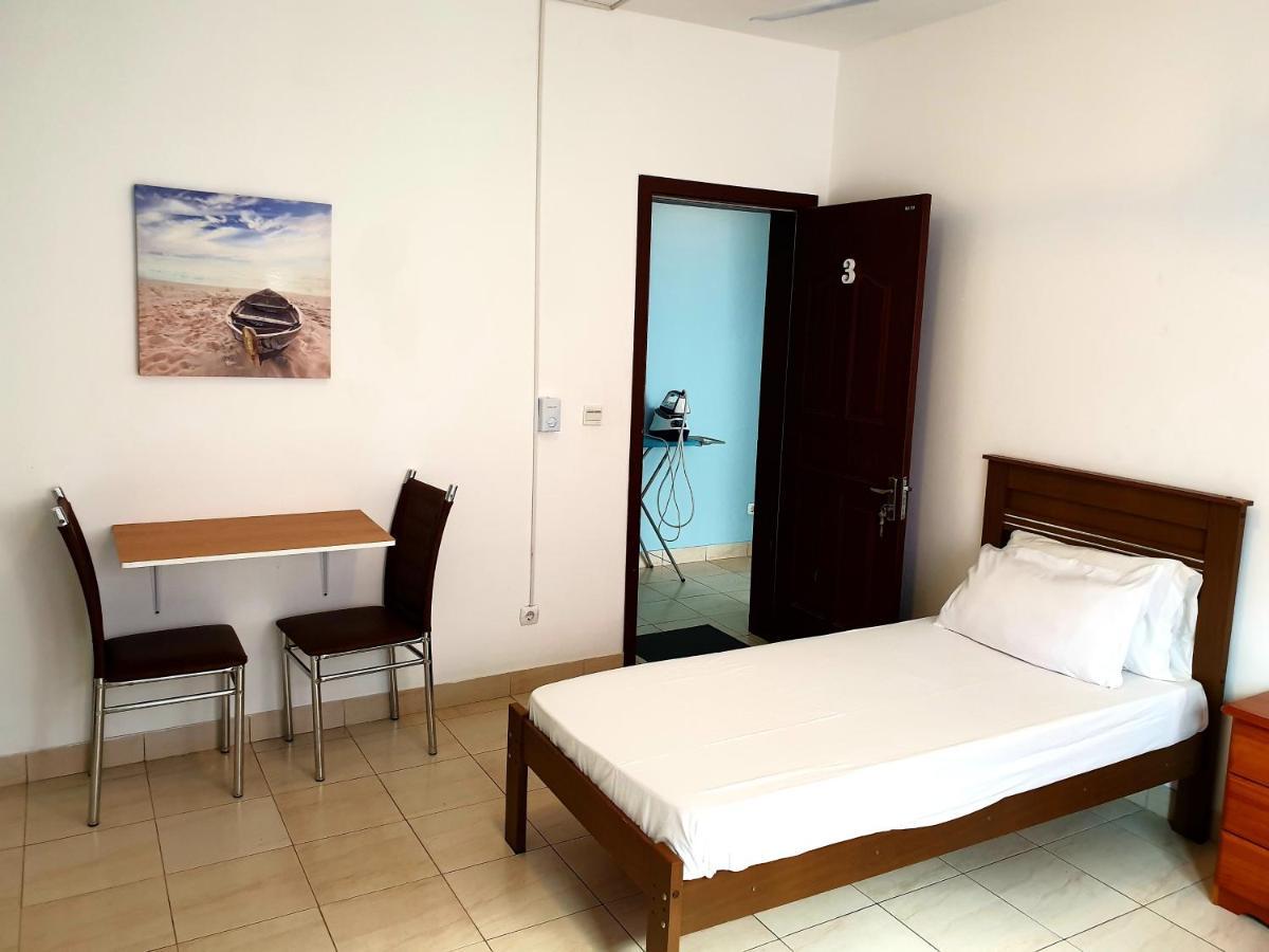 Guest House Mangui Baxu Rooms & Apartment Tarrafal  Exterior photo