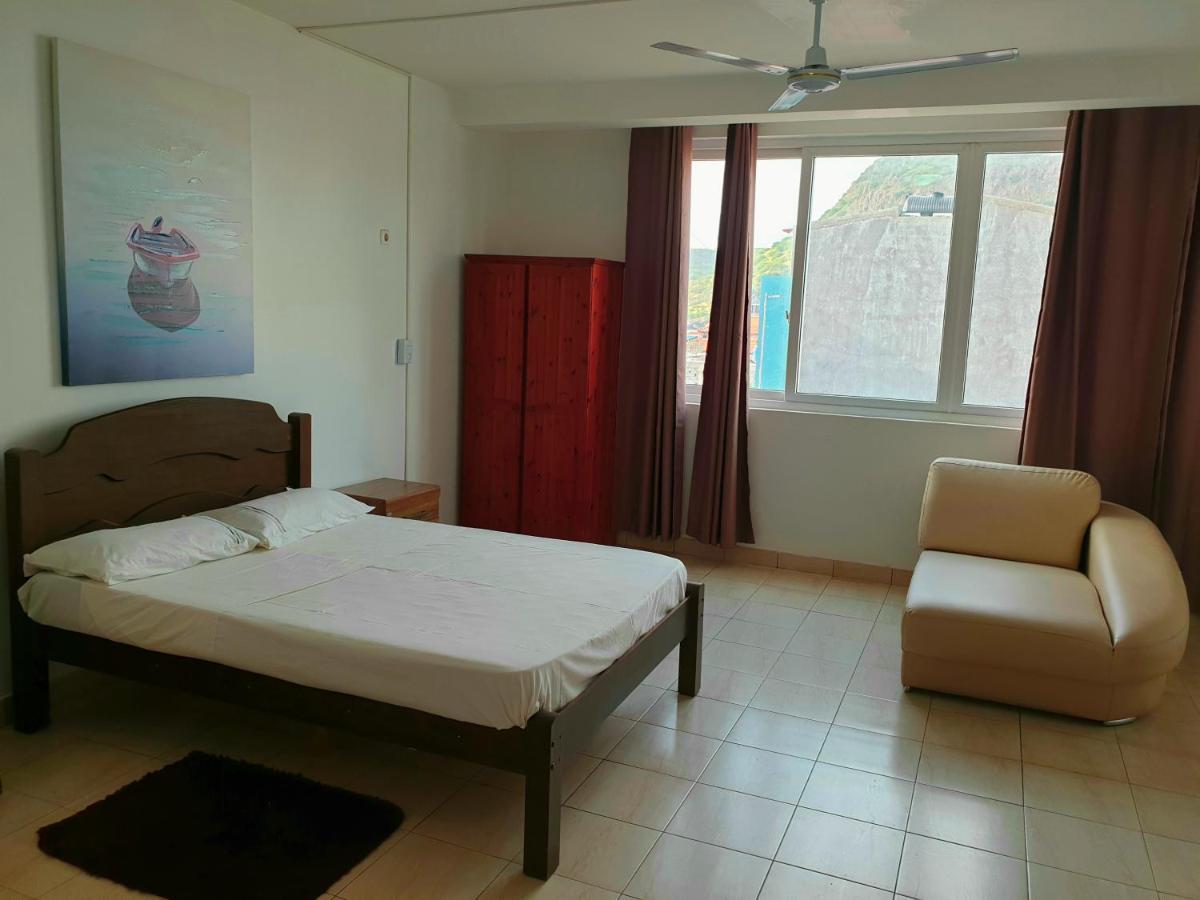 Guest House Mangui Baxu Rooms & Apartment Tarrafal  Exterior photo