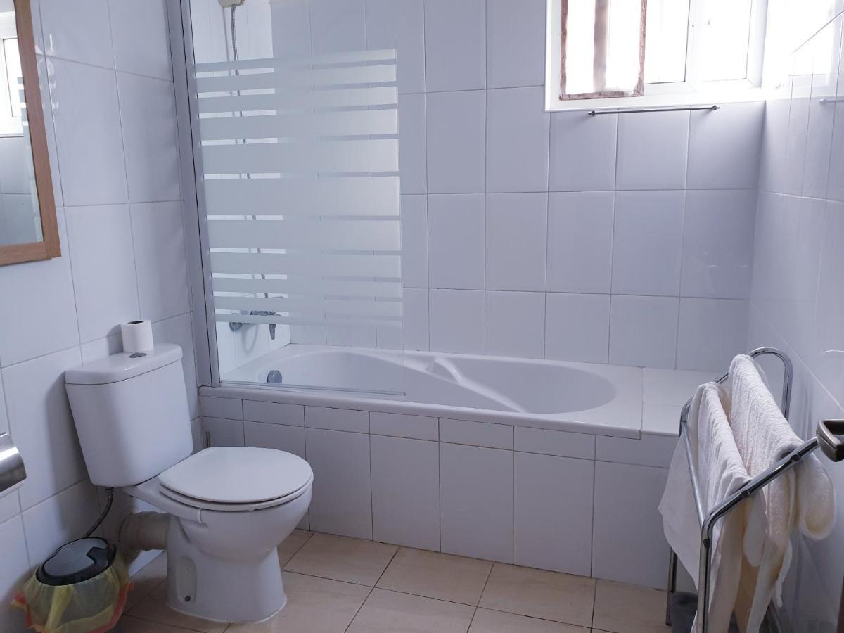 Guest House Mangui Baxu Rooms & Apartment Tarrafal  Exterior photo